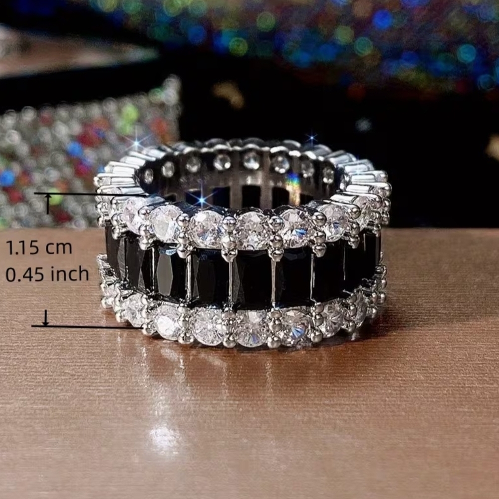 925 Sterling Silver & Black Cocktail Ring - Picture 4 of 4